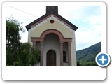 Kapelle mit neuem Turm und Dach